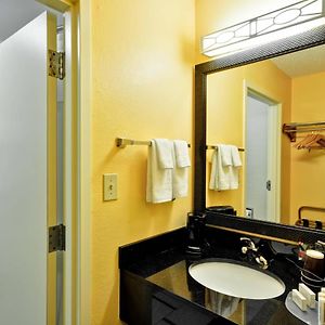 One-Bedroom King Suite